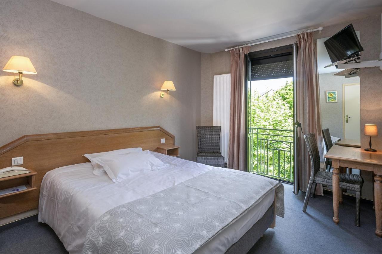 Logis Hotel Restaurant Le Mont Aigoual เมย์เรส ภายนอก รูปภาพ