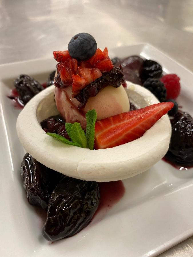 Logis Hotel Restaurant Le Mont Aigoual เมย์เรส ภายนอก รูปภาพ