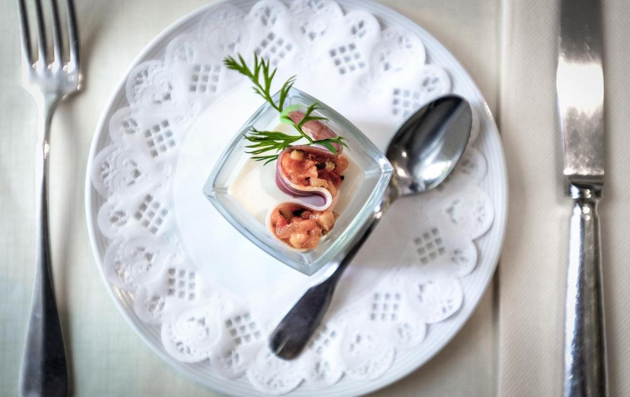 Logis Hotel Restaurant Le Mont Aigoual เมย์เรส ภายนอก รูปภาพ