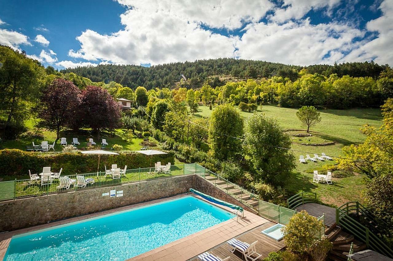 Logis Hotel Restaurant Le Mont Aigoual เมย์เรส ภายนอก รูปภาพ