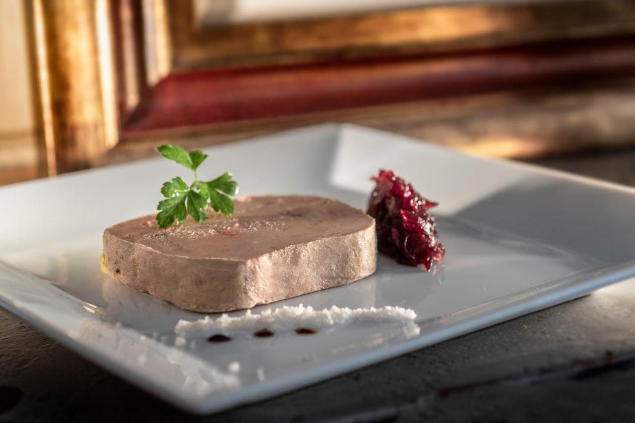Logis Hotel Restaurant Le Mont Aigoual เมย์เรส ภายนอก รูปภาพ